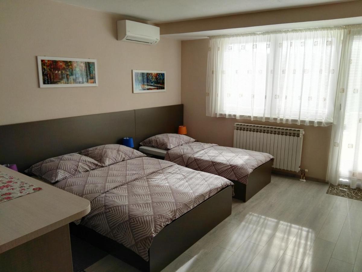 Apartmani Janjic Баня-Лука Экстерьер фото